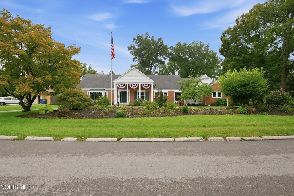 4331 Imperial Drive, Toledo, OH 43615