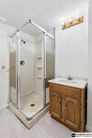 2727 N 113th Street, Omaha, NE 68164