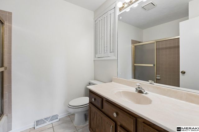 2727 N 113th Street, Omaha, NE 68164