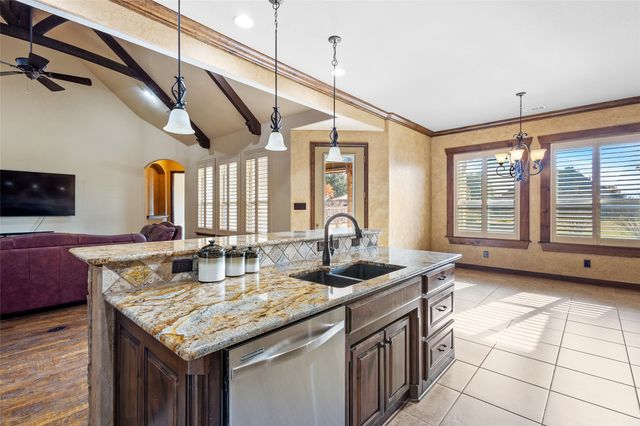 1317 Bluff Springs Drive, Fort Worth, TX 76052