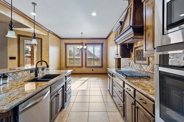 1317 Bluff Springs Drive, Fort Worth, TX 76052