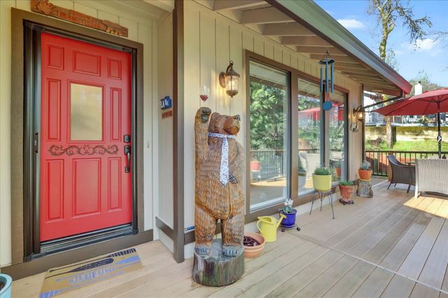 19308 Explorer Ct, Penn Valley, CA 95946