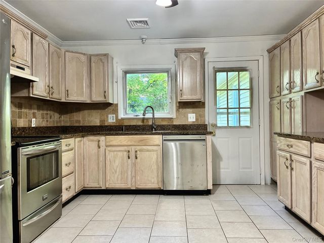 5 Ervin Drive, Wappingers Falls, NY 12590