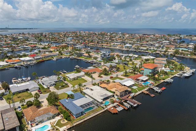 5557 BOWLINE BEND, New Port Richey, FL 34652