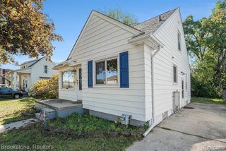 1197 Catalpa Drive, Berkley, MI 48072