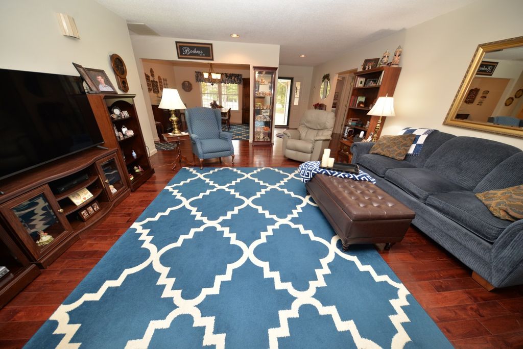 Image 26 of property listing at 14687 N Lost Lake Lane, Mt Vernon, IL 62864