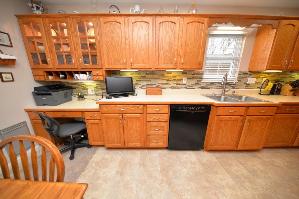 Image 51 of property listing at 14687 N Lost Lake Lane, Mt Vernon, IL 62864