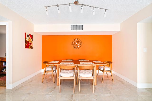 2000 Atlantic Shores Boulevard Apt 410, Hallandale Beach, FL 33009