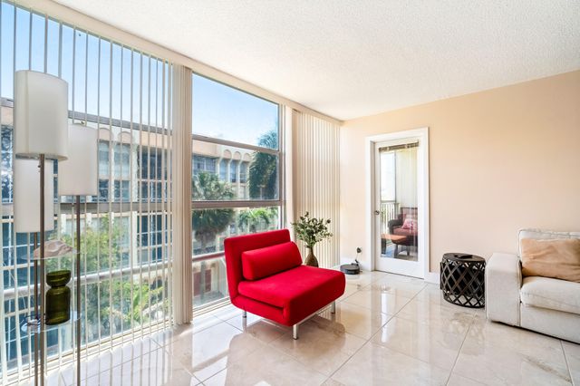 2000 Atlantic Shores Boulevard Apt 410, Hallandale Beach, FL 33009