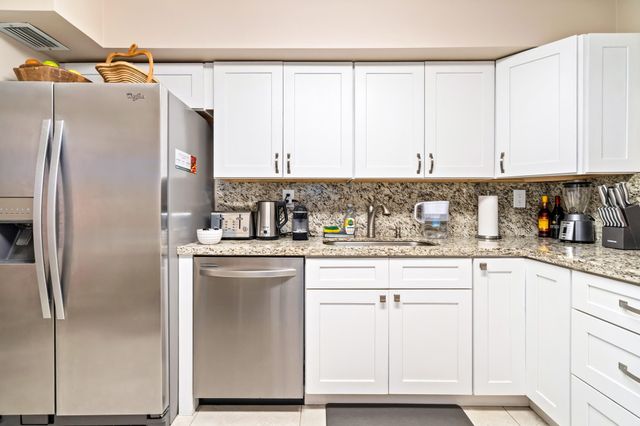 2000 Atlantic Shores Boulevard Apt 410, Hallandale Beach, FL 33009