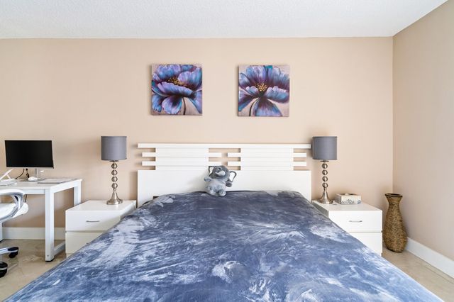 2000 Atlantic Shores Boulevard Apt 410, Hallandale Beach, FL 33009