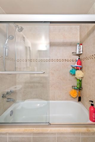 2000 Atlantic Shores Boulevard Apt 410, Hallandale Beach, FL 33009