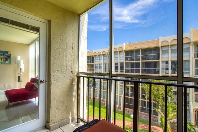 2000 Atlantic Shores Boulevard Apt 410, Hallandale Beach, FL 33009