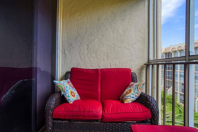 2000 Atlantic Shores Boulevard Apt 410, Hallandale Beach, FL 33009