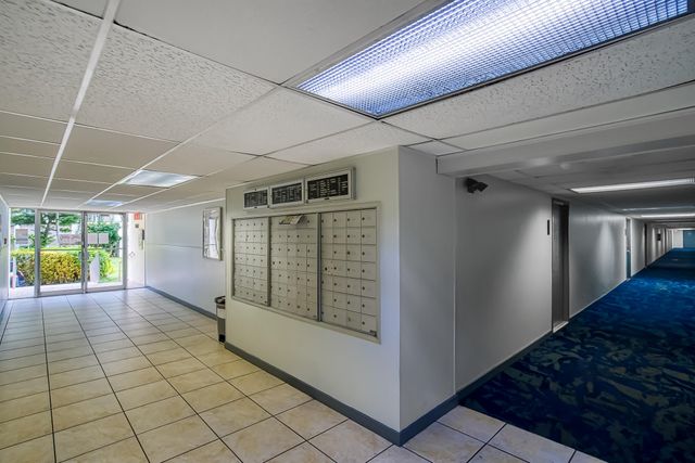 2000 Atlantic Shores Boulevard Apt 410, Hallandale Beach, FL 33009