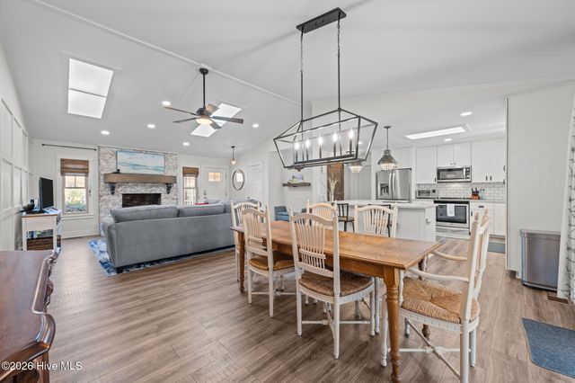 6115 Gondolier Drive, New Bern, NC 28560