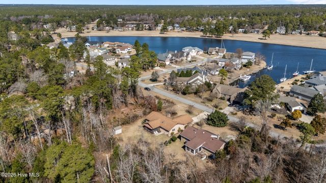 6115 Gondolier Drive, New Bern, NC 28560