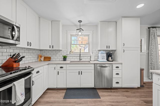 6115 Gondolier Drive, New Bern, NC 28560