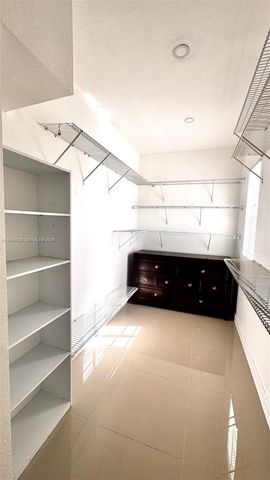 365 NE 32nd Ter 365, Homestead, FL 33033