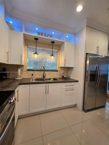 365 NE 32nd Ter 365, Homestead, FL 33033