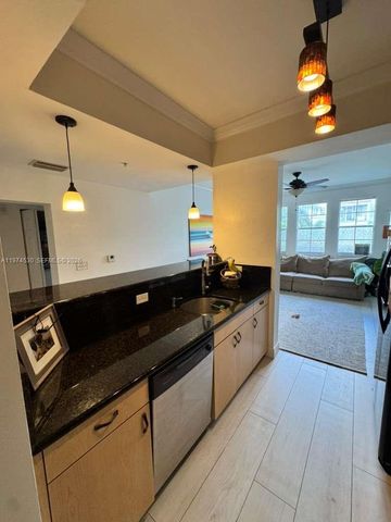 533 NE 3rd Ave 407, Fort Lauderdale, FL 33301