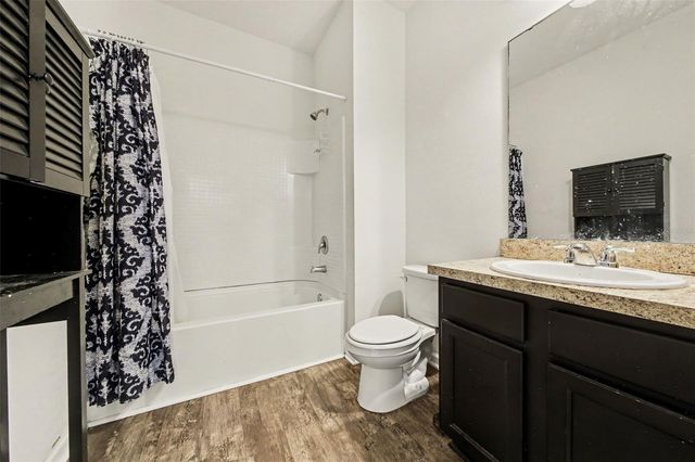1006 COMMUTER DR, Deltona, FL 32738