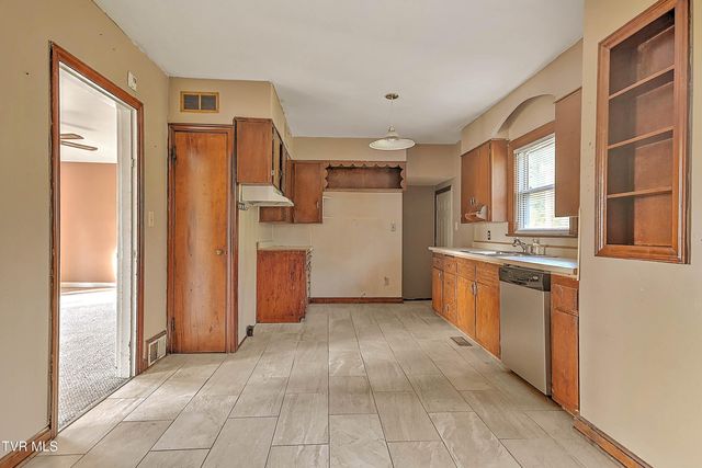 1185 Kingsport Highway, Greeneville, TN 37745