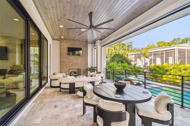 2915 W HARBOR VIEW AVENUE, Tampa, FL 33611