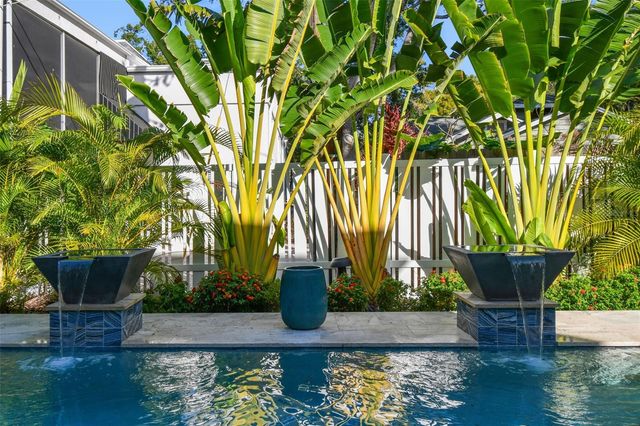 2915 W HARBOR VIEW AVENUE, Tampa, FL 33611