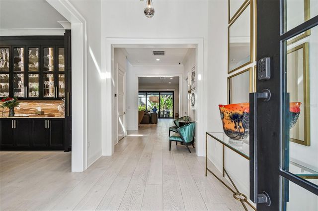 2915 W HARBOR VIEW AVENUE, Tampa, FL 33611