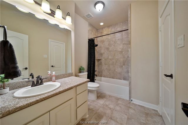 28946 Village Trail, Magnolia, TX 77355