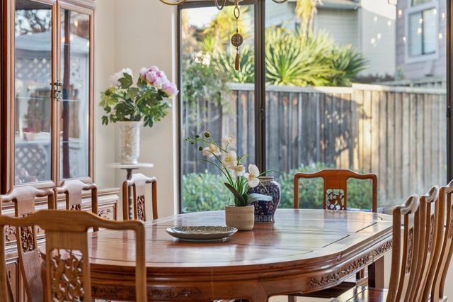 18 Applegate Way, Alameda, CA 94502