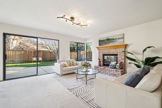 18 Applegate Way, Alameda, CA 94502