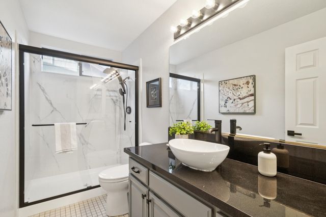 18 Applegate Way, Alameda, CA 94502