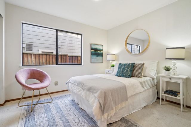 18 Applegate Way, Alameda, CA 94502