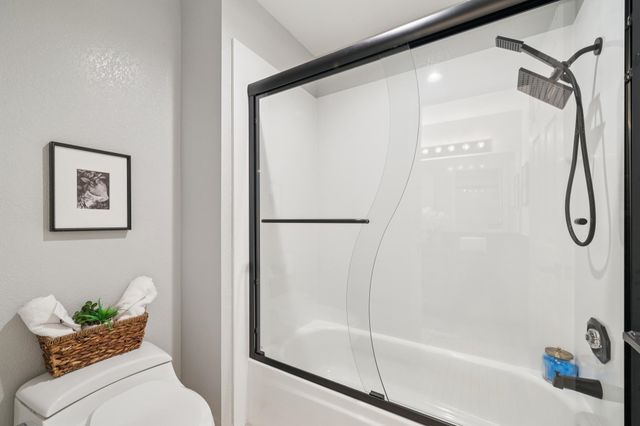 18 Applegate Way, Alameda, CA 94502