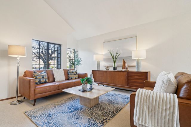 18 Applegate Way, Alameda, CA 94502