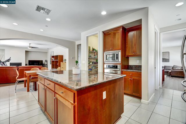 4007 Oak Knoll St, Antioch, CA 94509