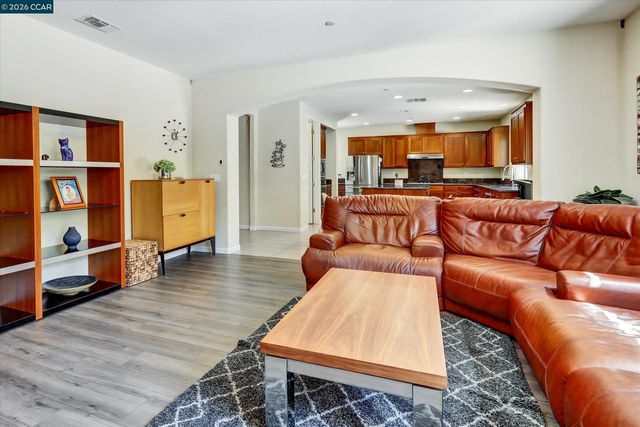 4007 Oak Knoll St, Antioch, CA 94509