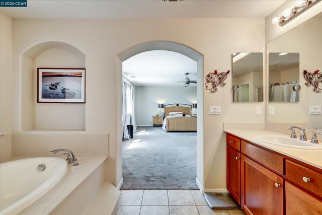 4007 Oak Knoll St, Antioch, CA 94509