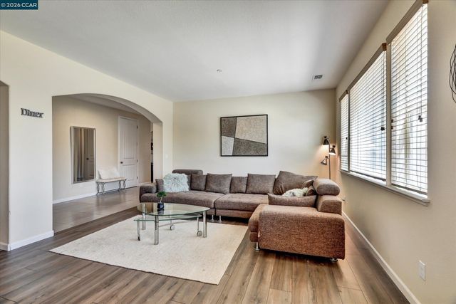 4007 Oak Knoll St, Antioch, CA 94509