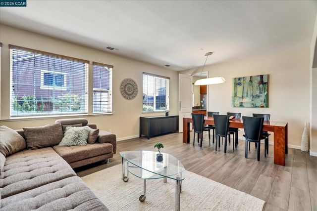 4007 Oak Knoll St, Antioch, CA 94509