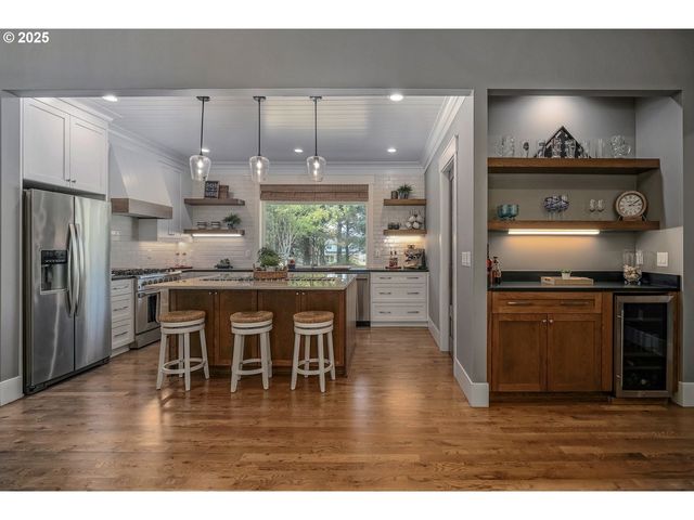 1830 Nw 47TH St, Lincoln City, OR 97367