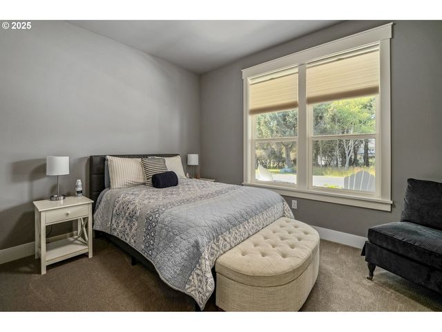 1830 Nw 47TH St, Lincoln City, OR 97367