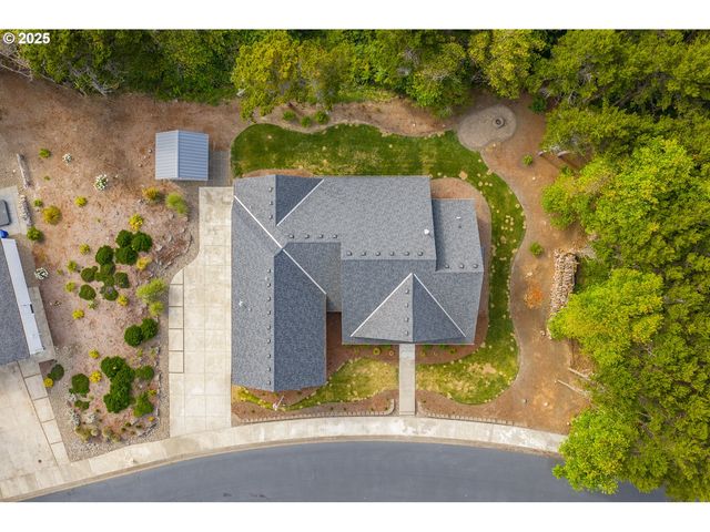 1830 Nw 47TH St, Lincoln City, OR 97367