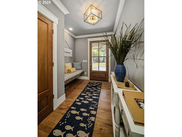 1830 Nw 47TH St, Lincoln City, OR 97367