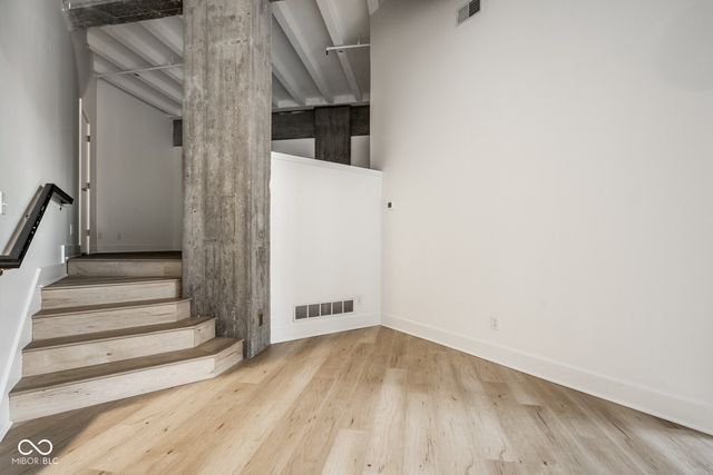 611 N Park Avenue 207, Indianapolis, IN 46204