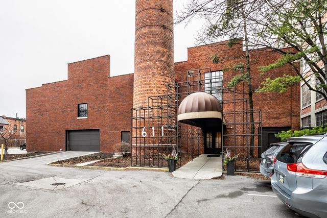 611 N Park Avenue 207, Indianapolis, IN 46204