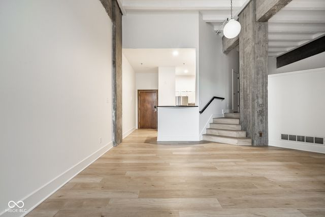 611 N Park Avenue 207, Indianapolis, IN 46204