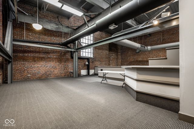 611 N Park Avenue 207, Indianapolis, IN 46204